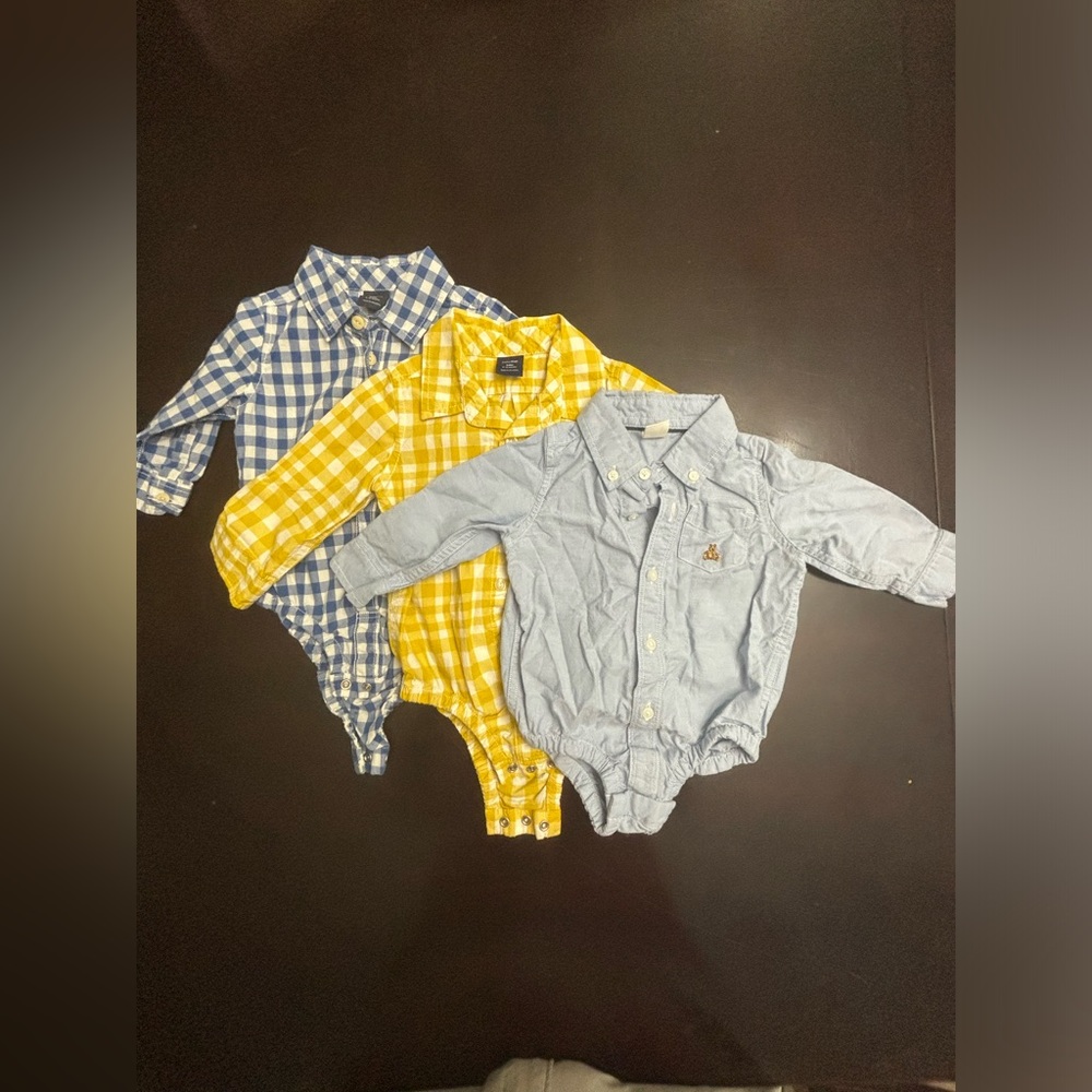 Baby Gap Bundle x3 tops for 6-12 months